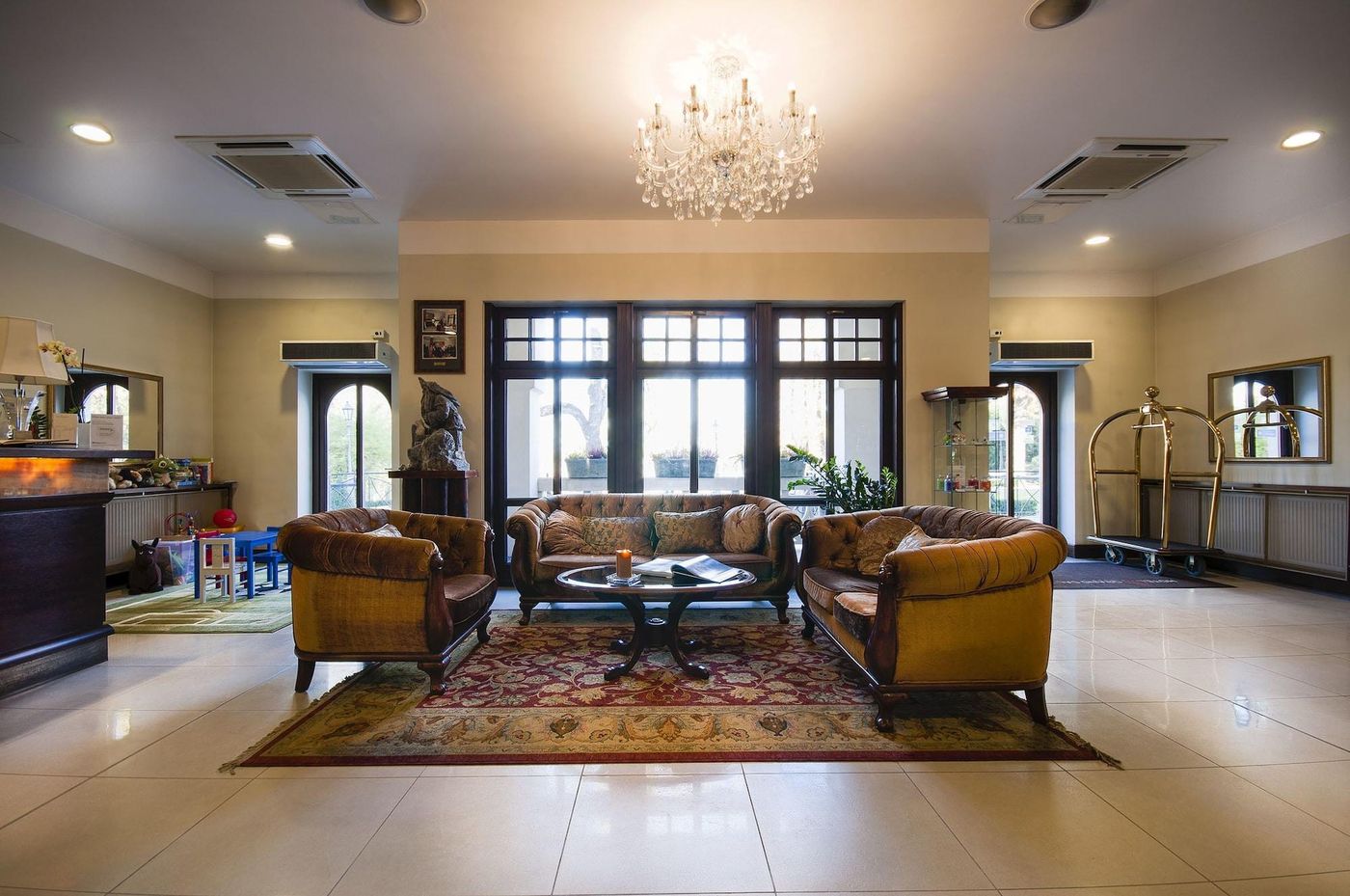 Hotel Grand Sal-Poland-WIELICZKA-Lobby-9