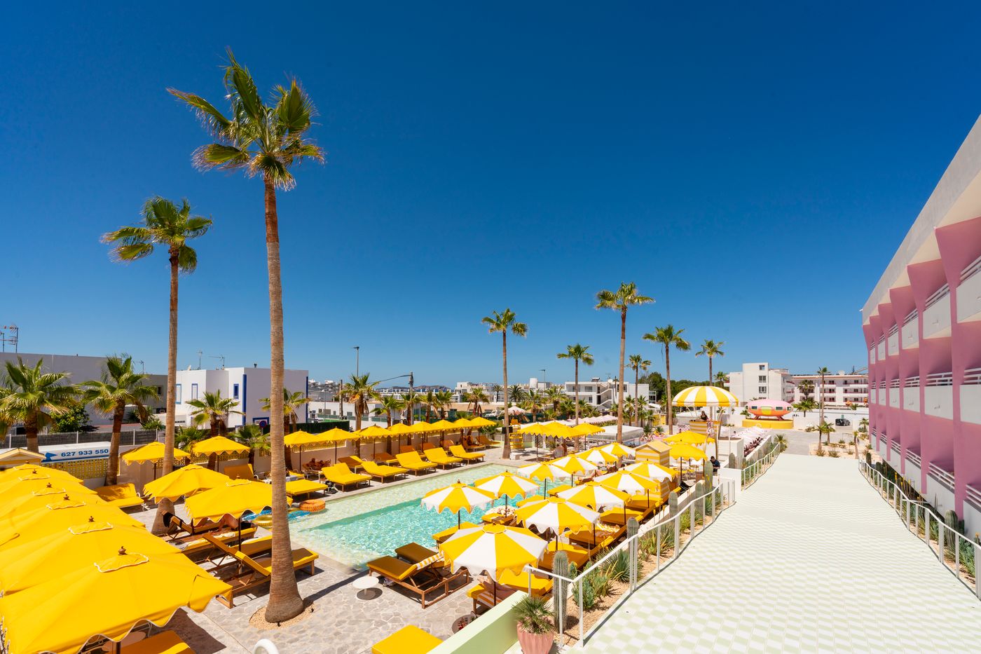 11.11.25 Los Felices