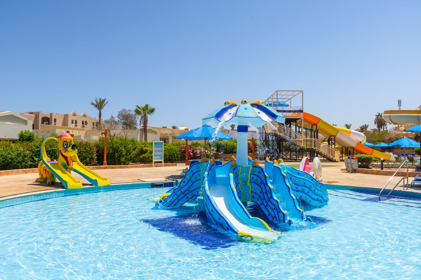 New - Amwaj Oyoun Hotel and Resort