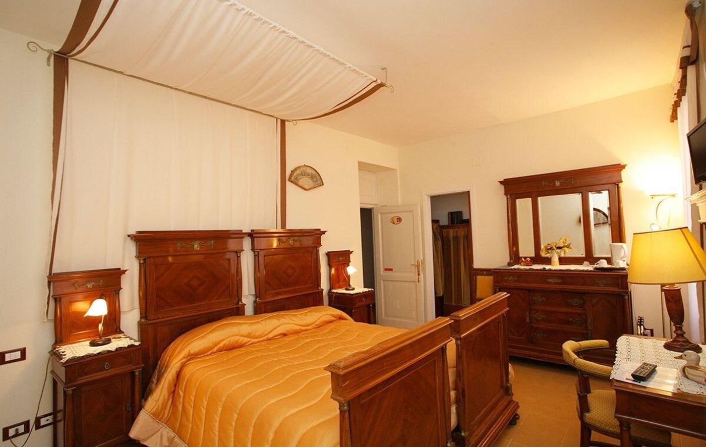 Hotel-Roma---Scanno-Room-22