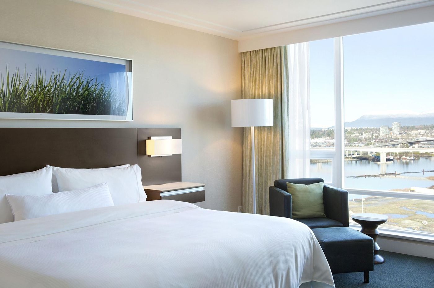 The-Westin-Wall-Centre--Vancouver-Airport-Room-22