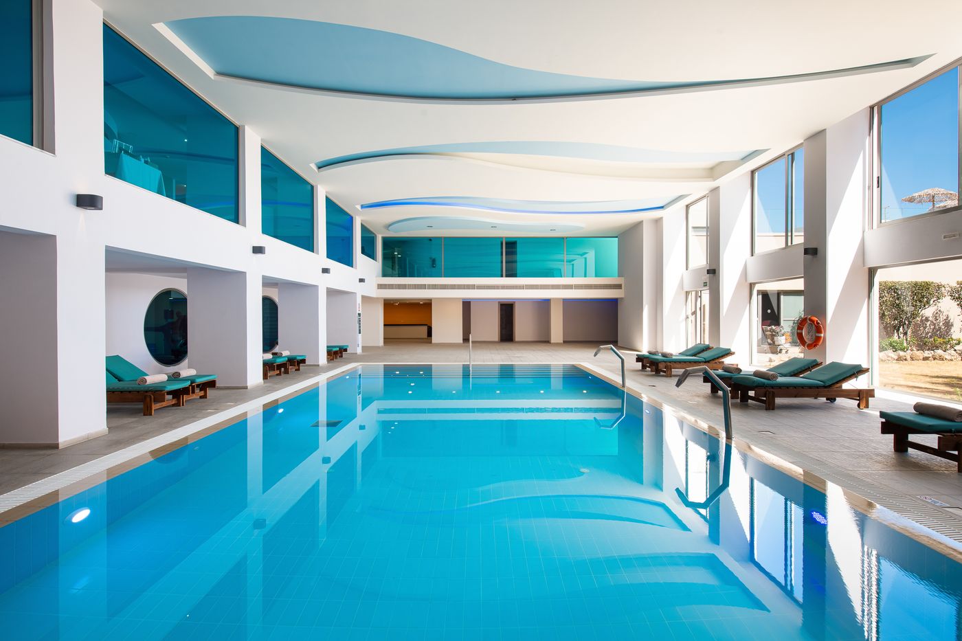 Kresten-Royal-Euphoria-Resort-Pool-66