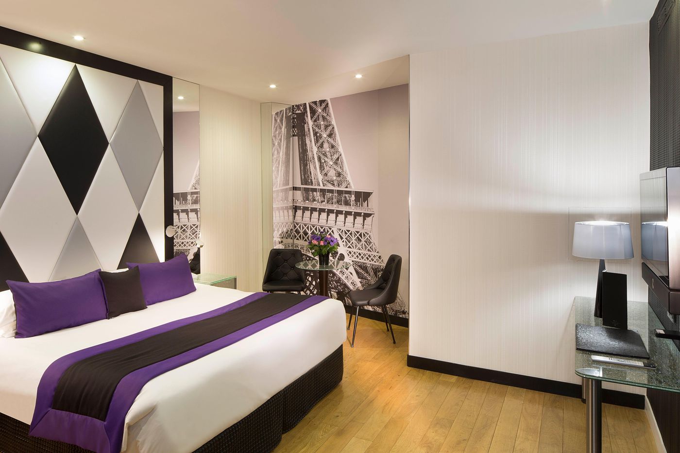 L-Empire-Paris-Room-17