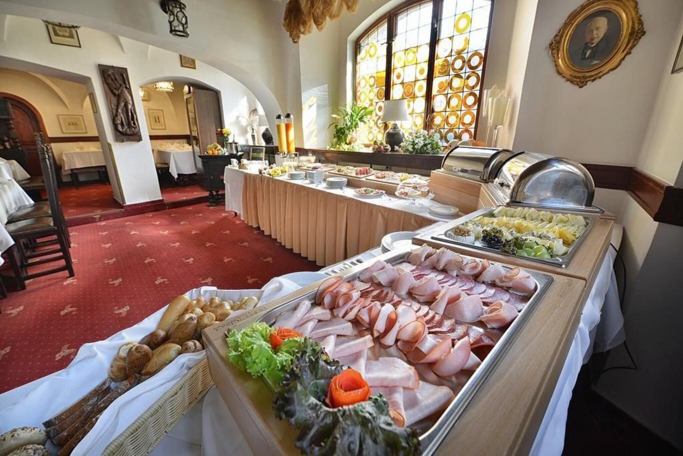 U-Tri-Pstrosu-Restaurant-57