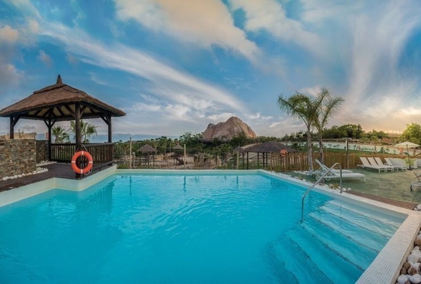 Magic Natura Animal Waterpark and Polynesian Lodge Resort