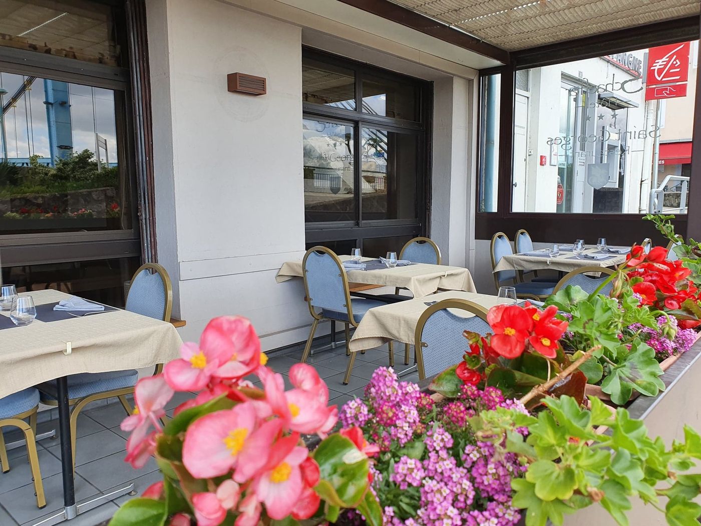 Logis Hotel Schaeffer Rest. Saint Georges - France - SERRIERES - Terrace - 9