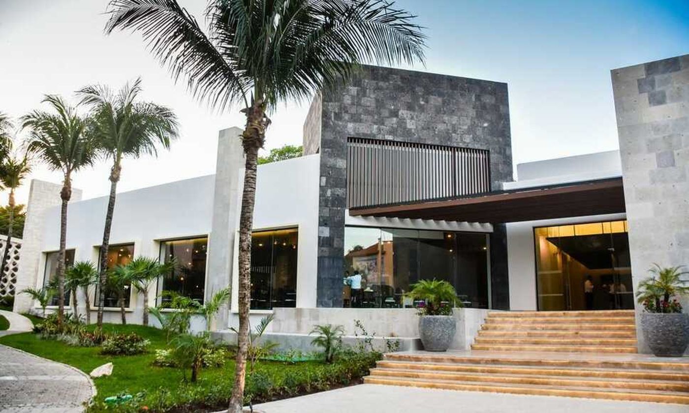 Sandos Playacar Beach Resort