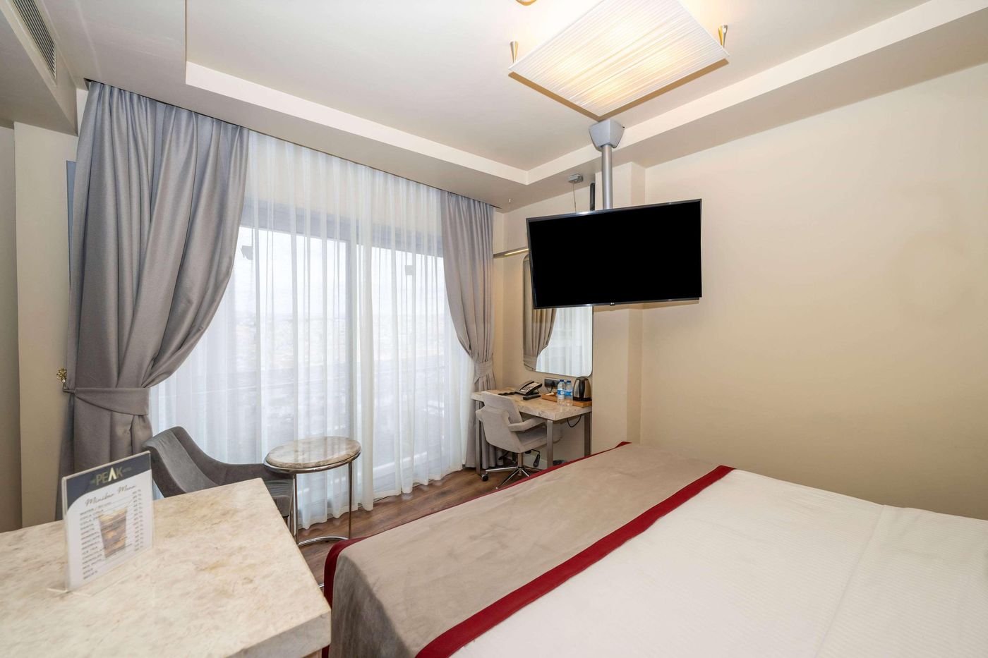 Ramada-by-Wyndham-Istanbul-Pera-Room-44