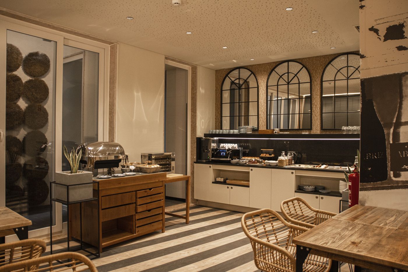 Room-Select-Liberdade-Bar-11