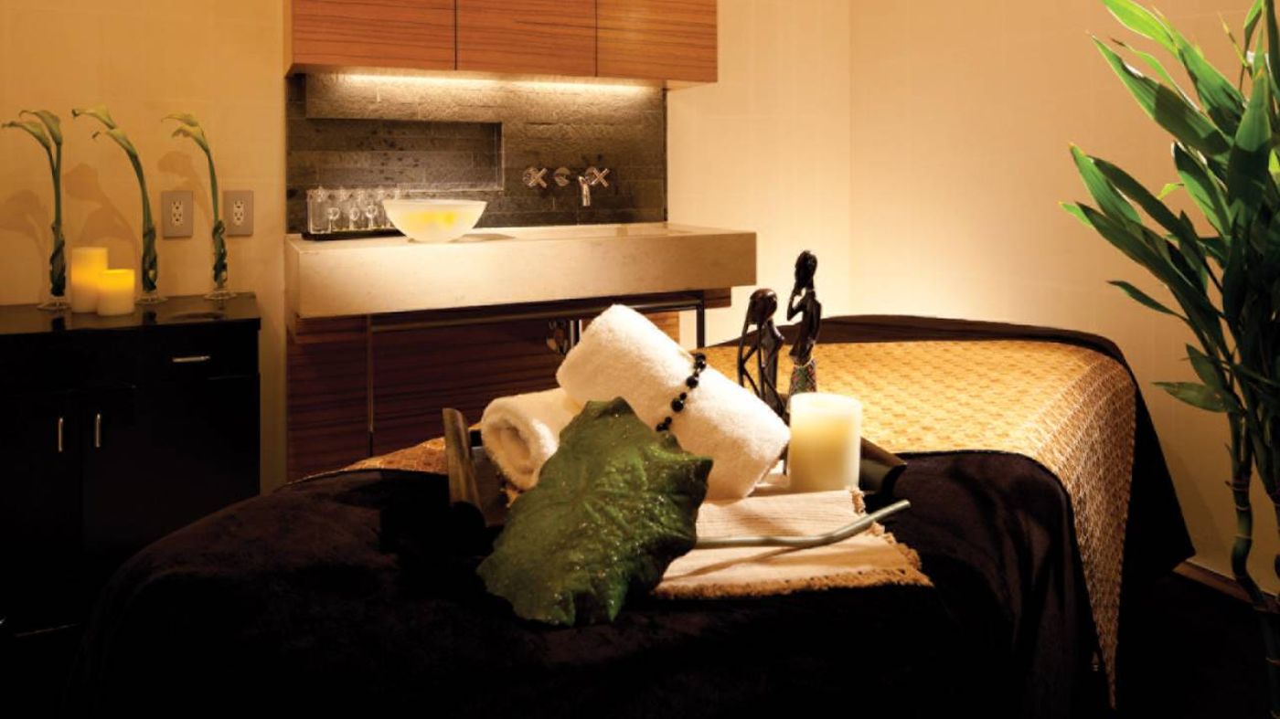 Four Seasons Hotel Tokyo At Marunouchi-Japan-Tokyo City-General view-4