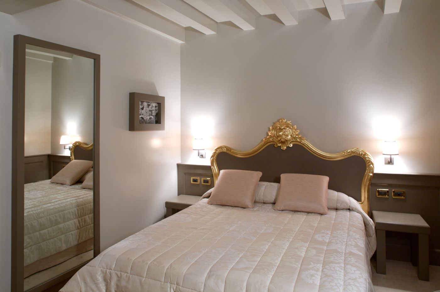 Hotel-Ca--Zusto-Venezia-Room-21