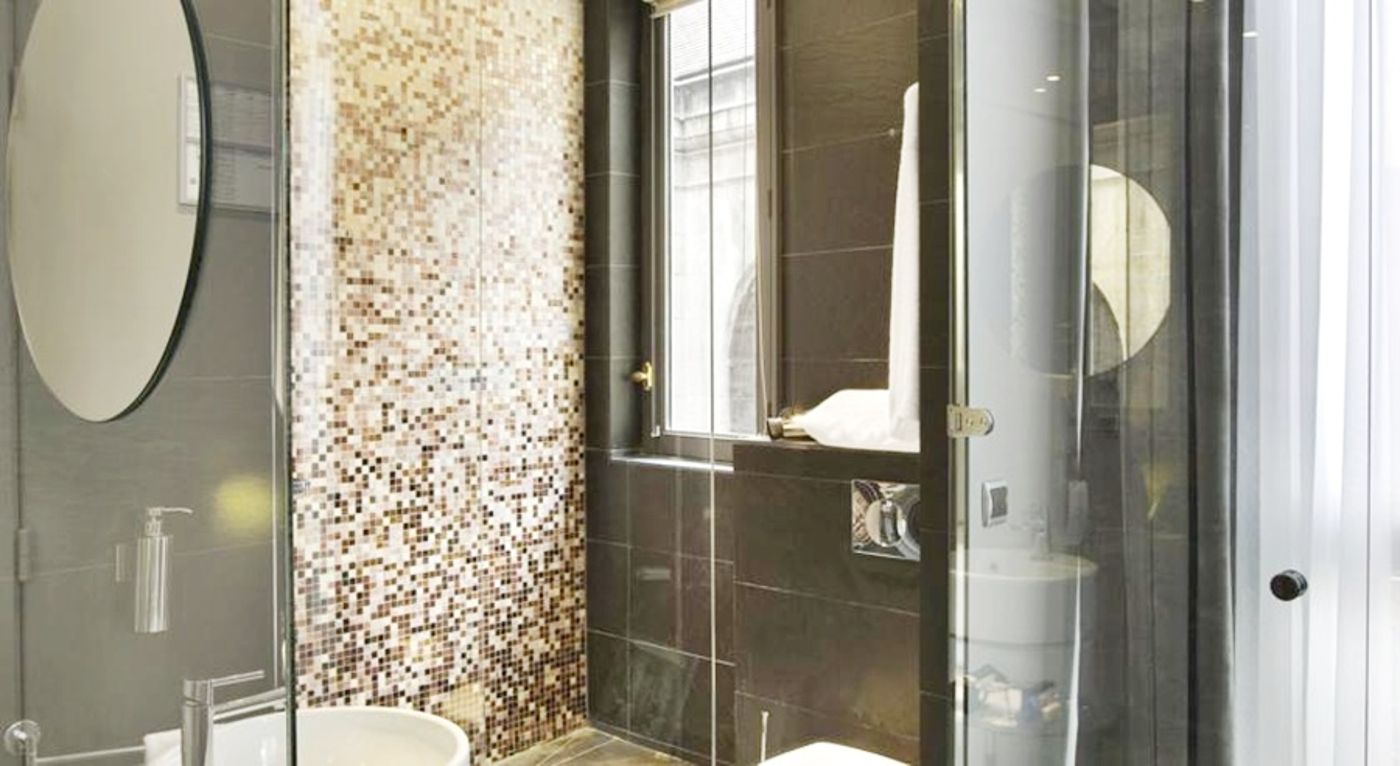 Hotel-Lumen-Paris-Louvre-Room-34