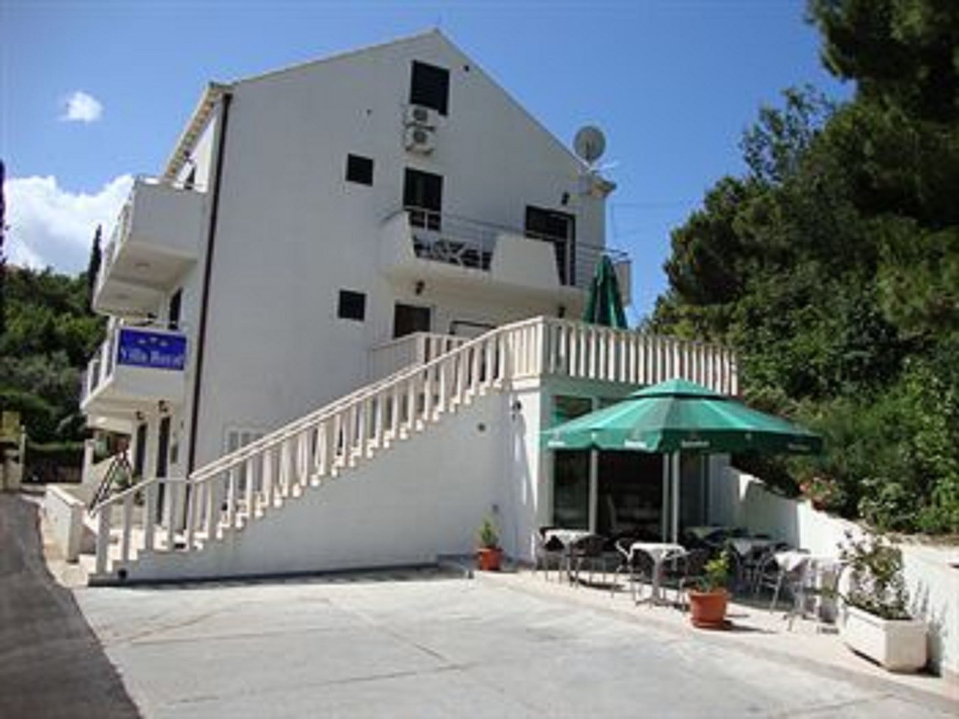 Villa-Royal-Terrace-2