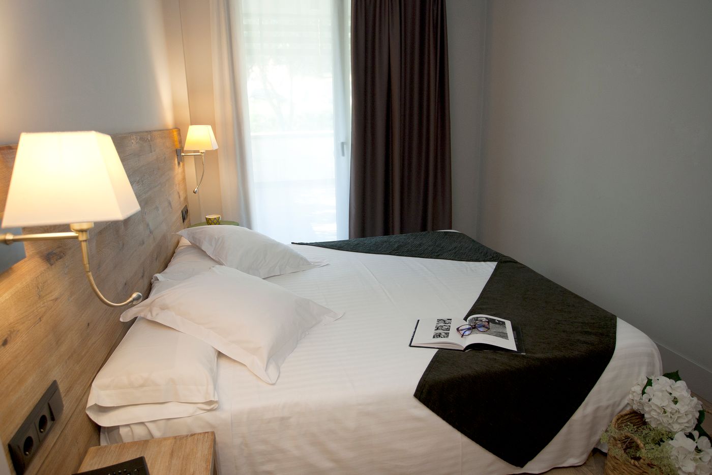 Arrels-d--Emporda-Aparthotel-Room-21