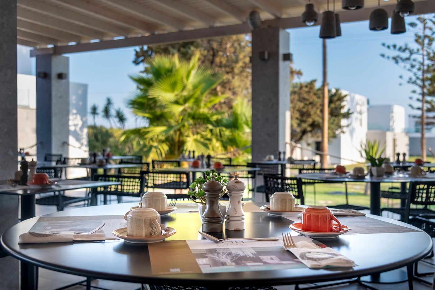 Diamond-Apartments-Restaurant-21