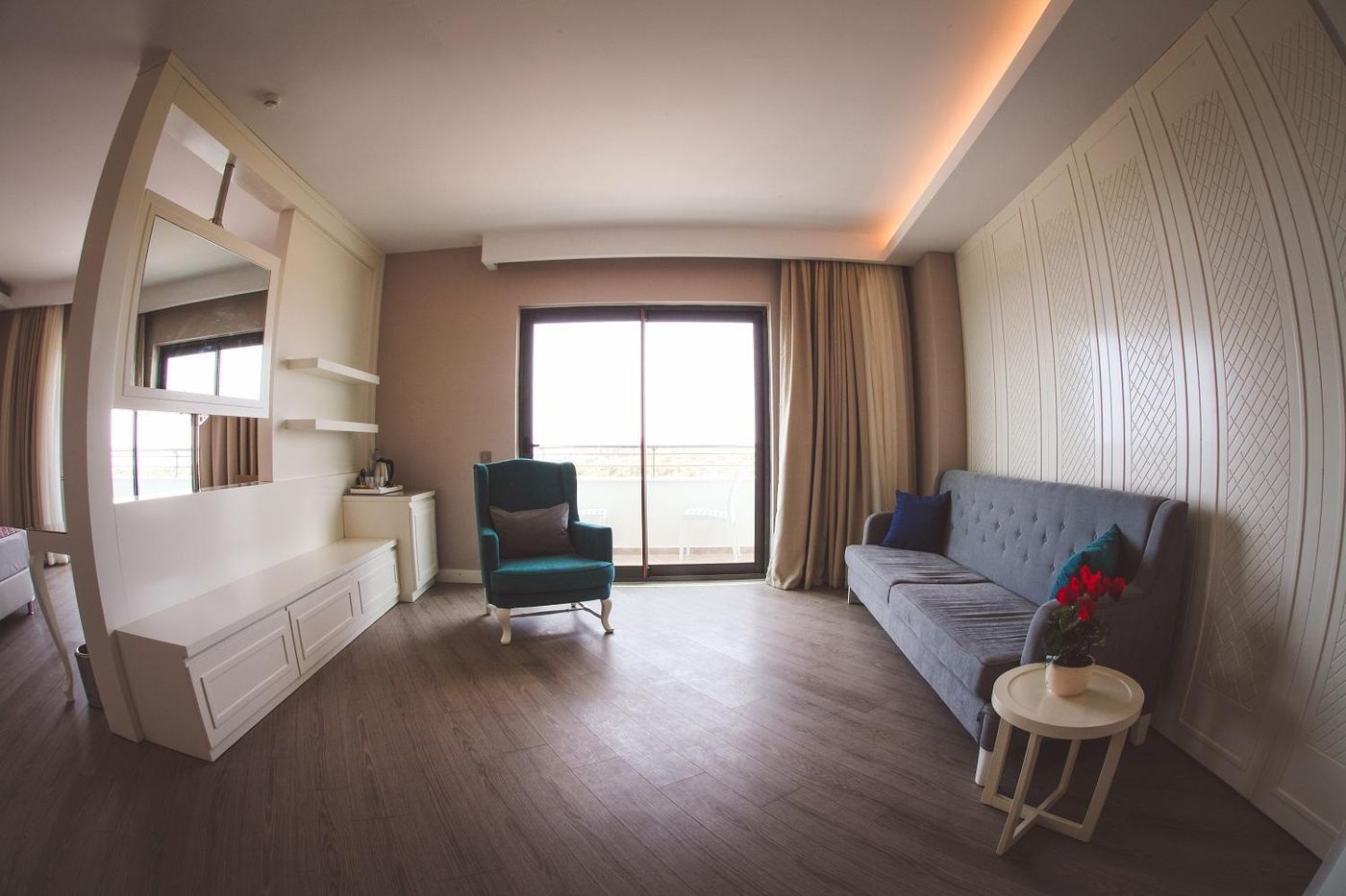 Diamond-Premium-Hotel---Spa-Room-27