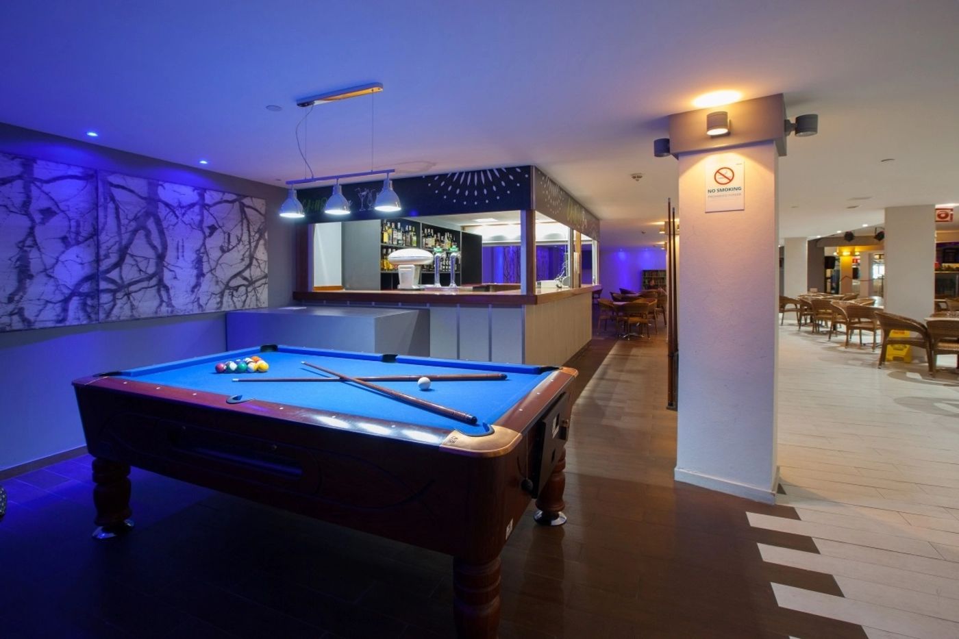 Revoli-Sports-and-Entertainment-39