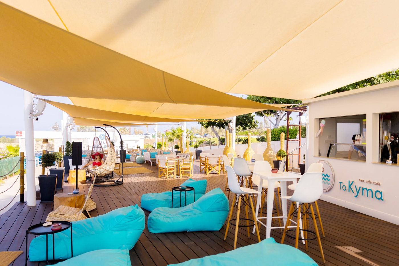 Cavo-Maris-Beach-Bar-19