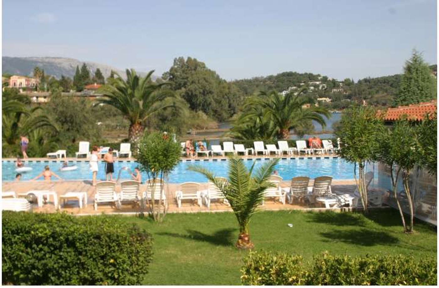 Govino Bay Apartments