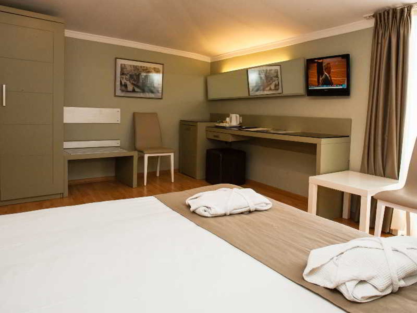 Hotellino-Room-6