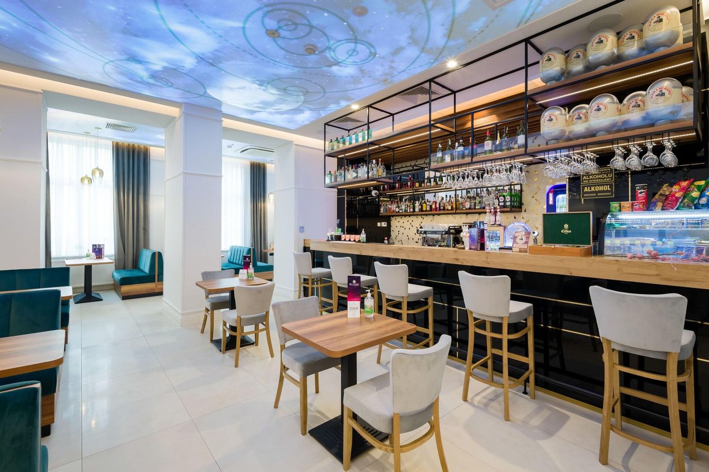 Sky-Hotel-Krakow-Bar-13