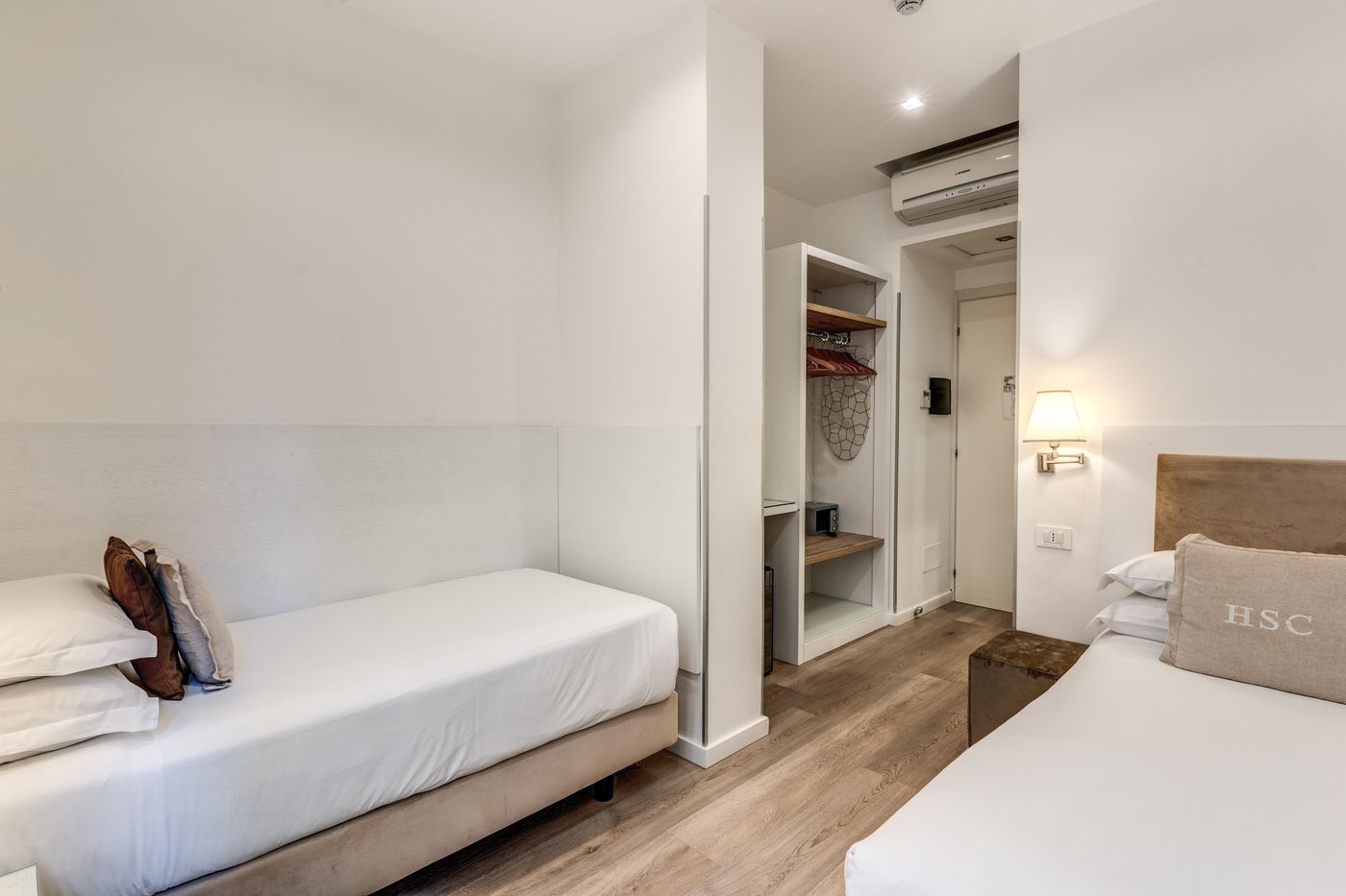 Sorrento-City-Room-41