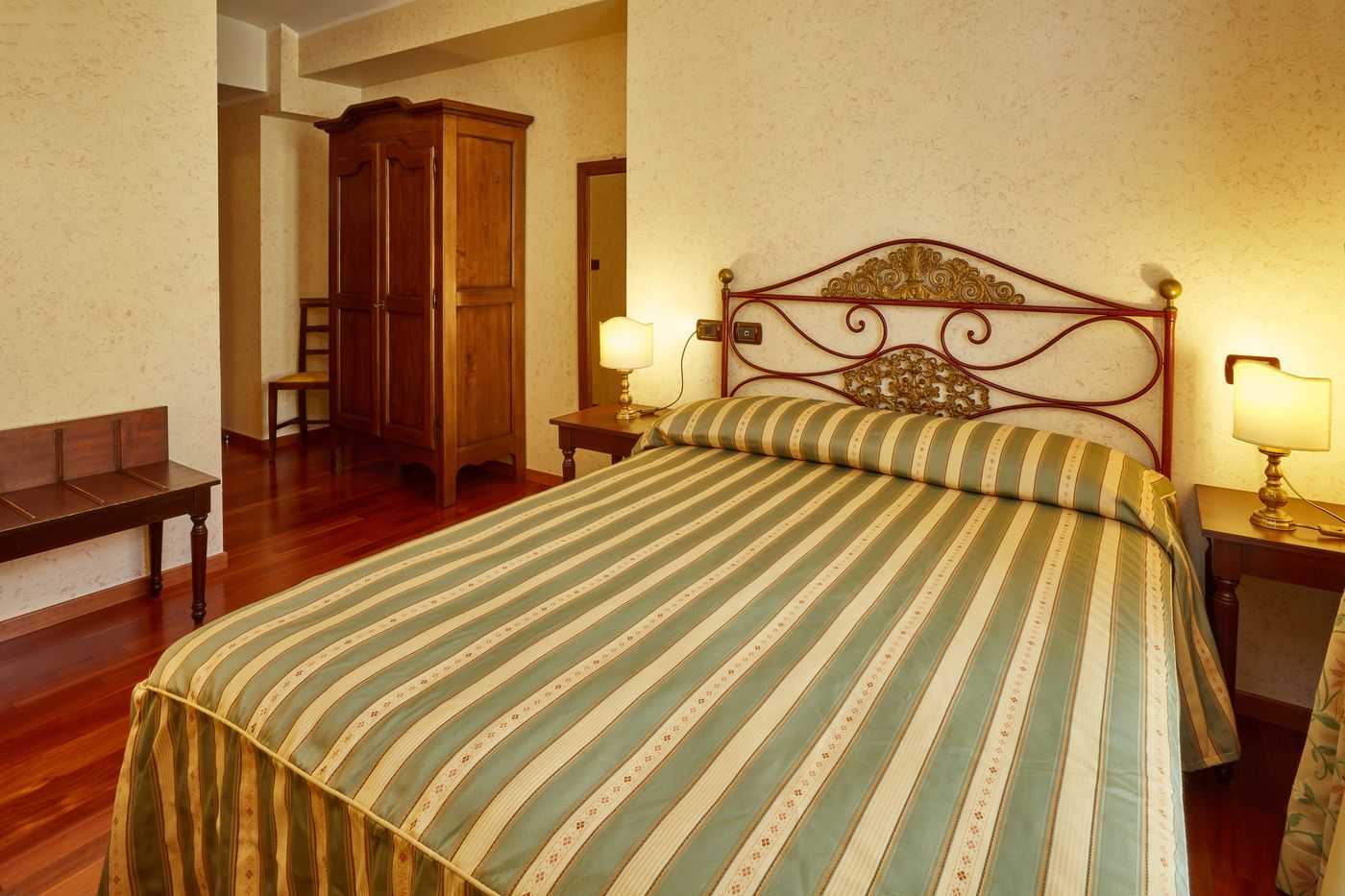 Hotel Liberty - Italy - Torino - Room - 6