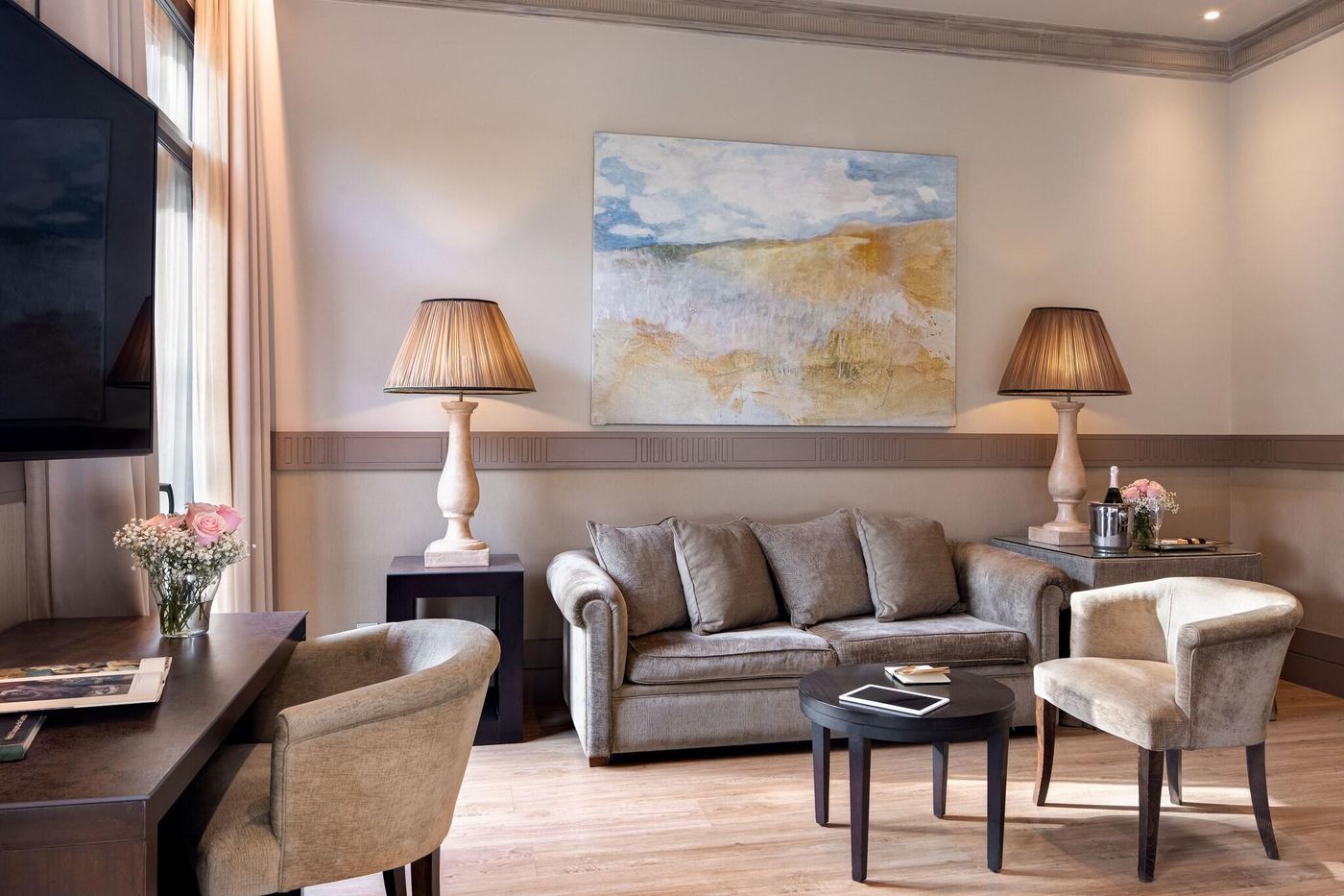 Duquesa de Cardona-Spain-Barcelona-Room-3