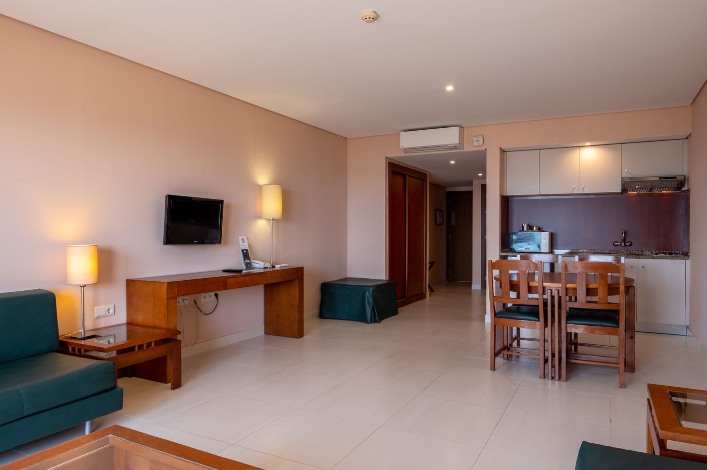 Vila-Gale-Atlantico-Room-26