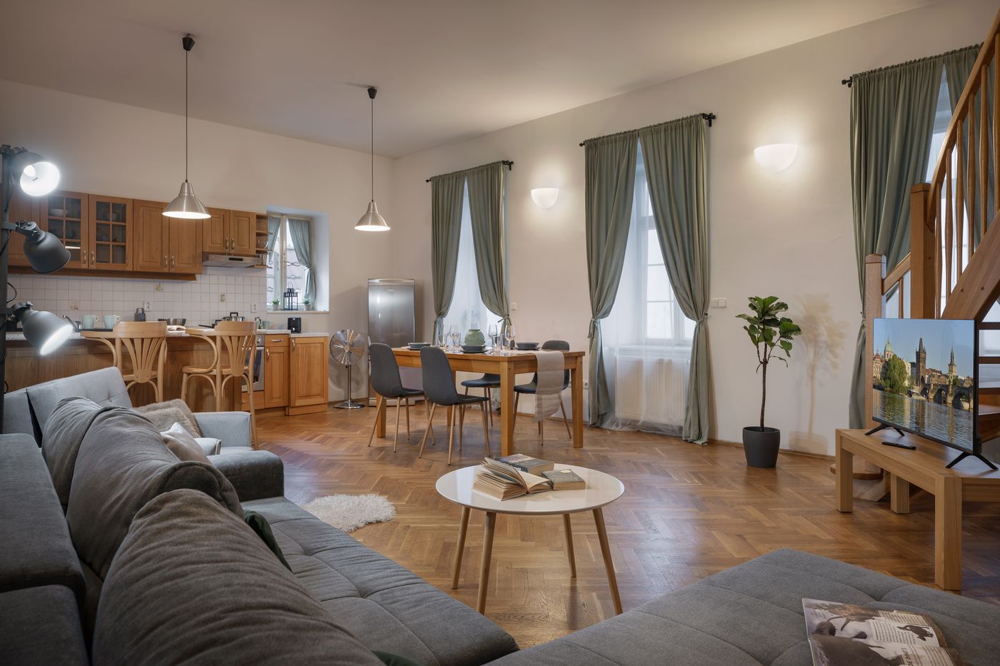 Boutique-Apartments-White-Swan-Room-37