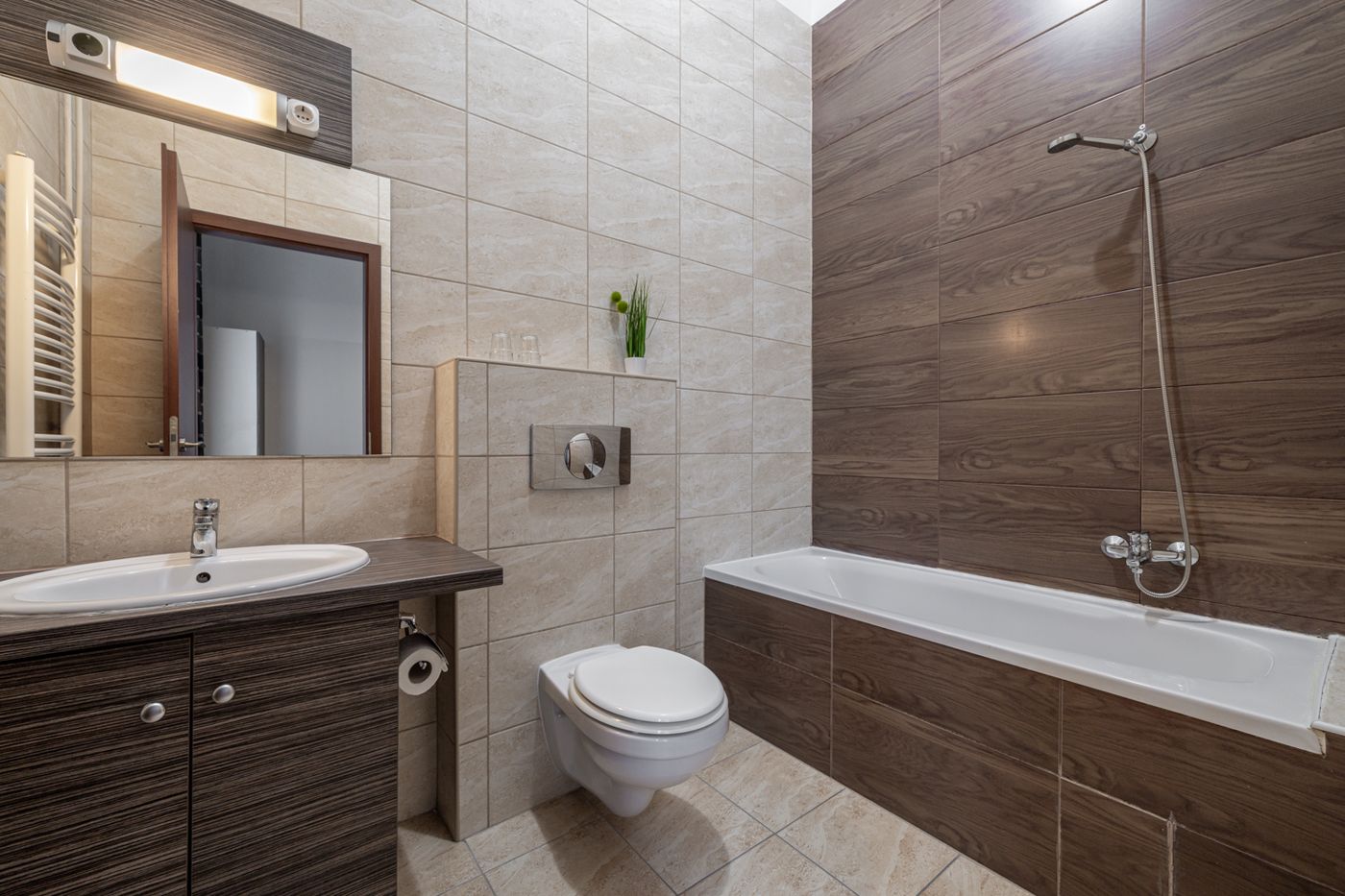 Full-Moon-Budapest-General-view-44