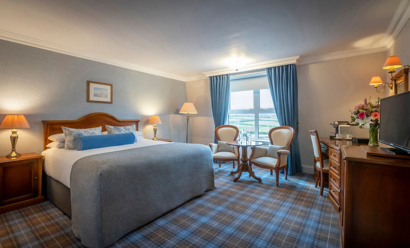 Dingle Skellig Hotel Peninsula Spa-Ireland-Dingle-Room-10