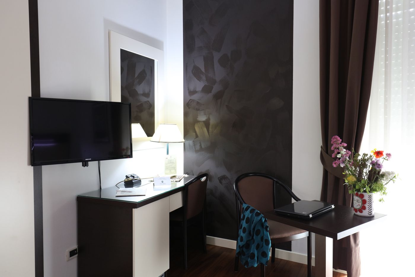 Grande-Albergo-Maugeri-Room-18