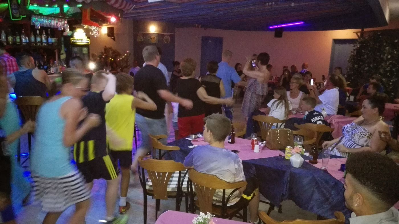 Happy-Apart-Hotel-Sports-and-Entertainment-66