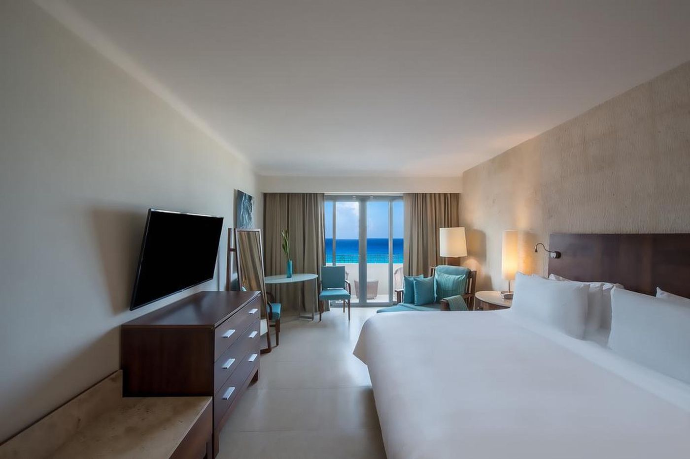 Fiesta-Americana-Condesa-Cancun-All-Inclusive-Room-20