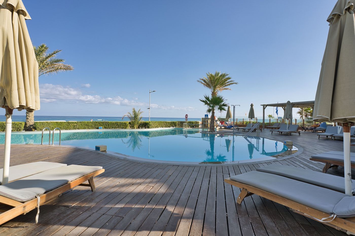 Sentido-Aegean-Pearl-Pool-61