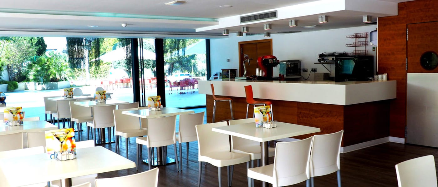 Deloix-Aqua-Center-Hotel-Bar-50