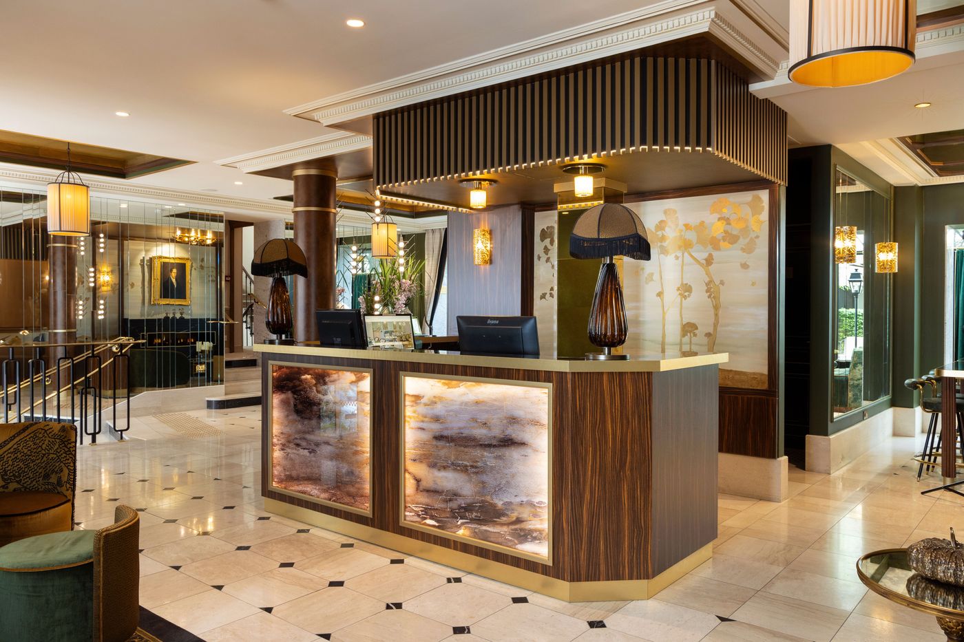 Hotel-Lord-Byron-Lobby-2