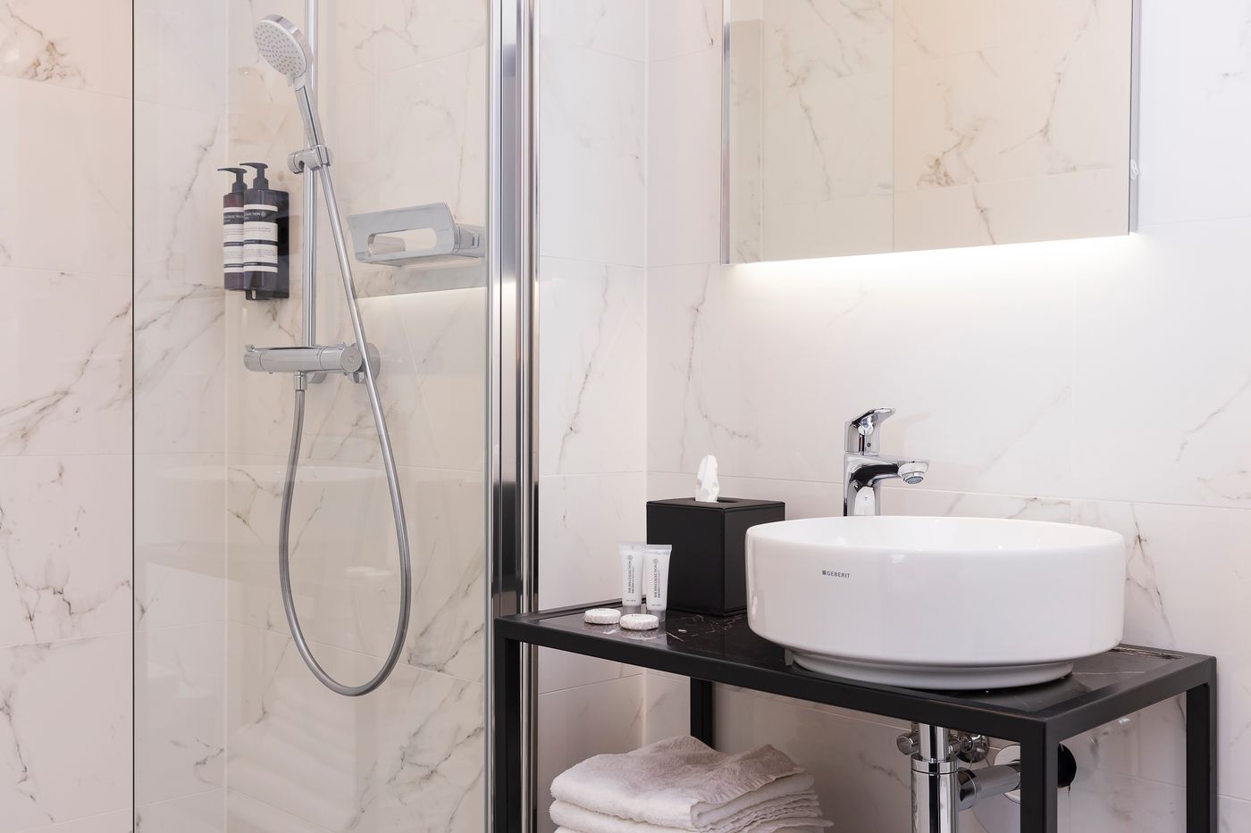 Huygens-Place-Room-43