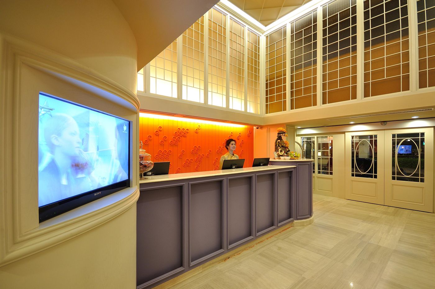 La-Petite-Salil-Sukhumvit-11-Lobby-4