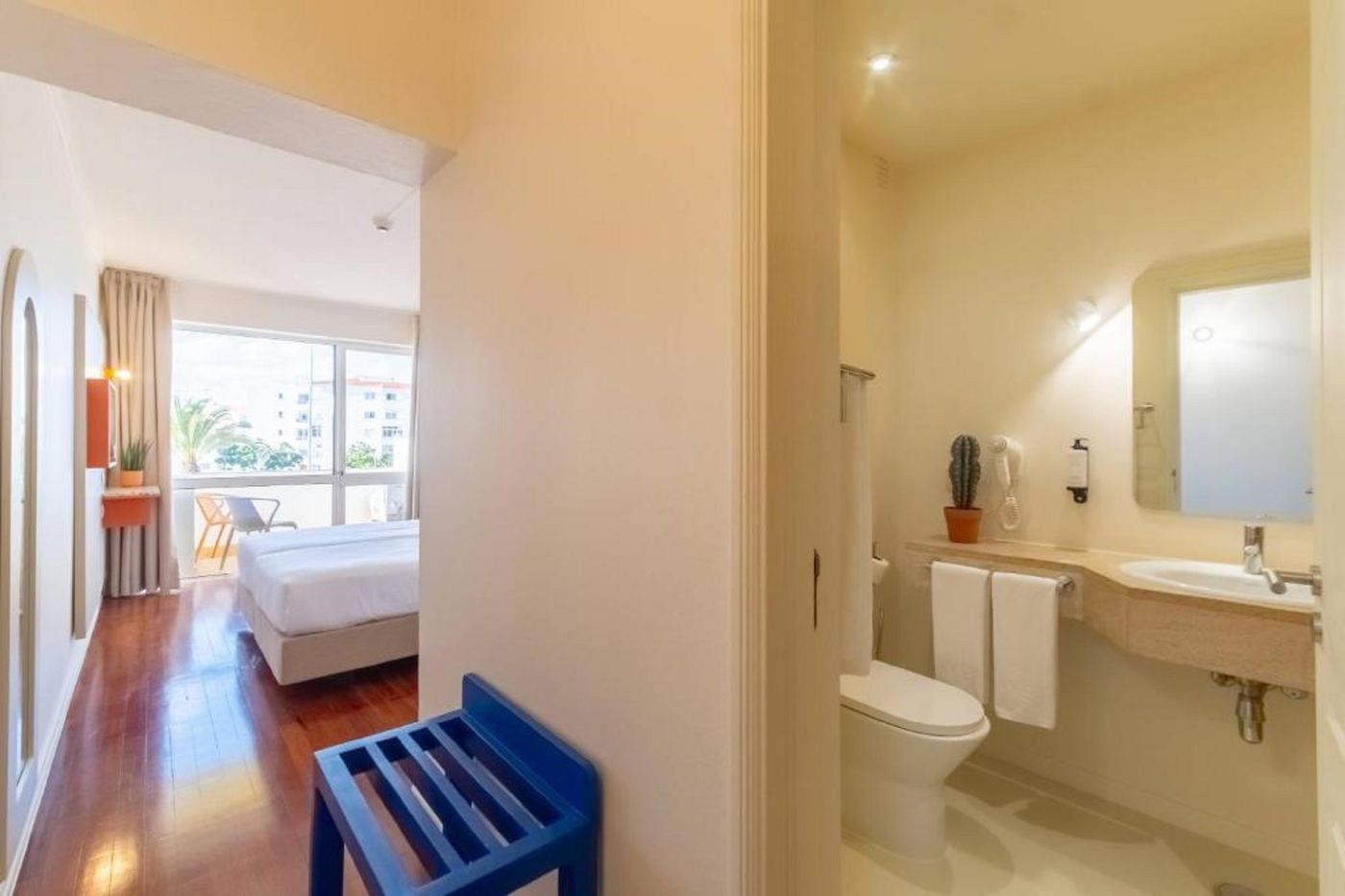 WOT-Lagos-Montemar-Room-14