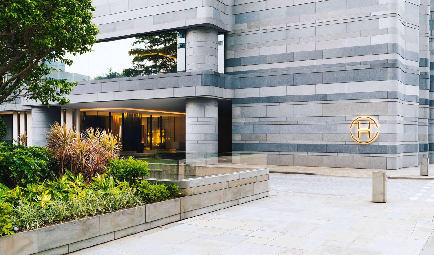 The-Upper-House-Hong-Kong-General-view-1