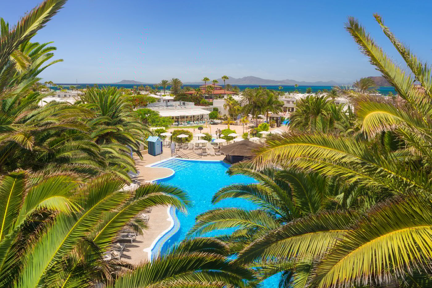 Alua-Suites-Fuerteventura-Pool-12
