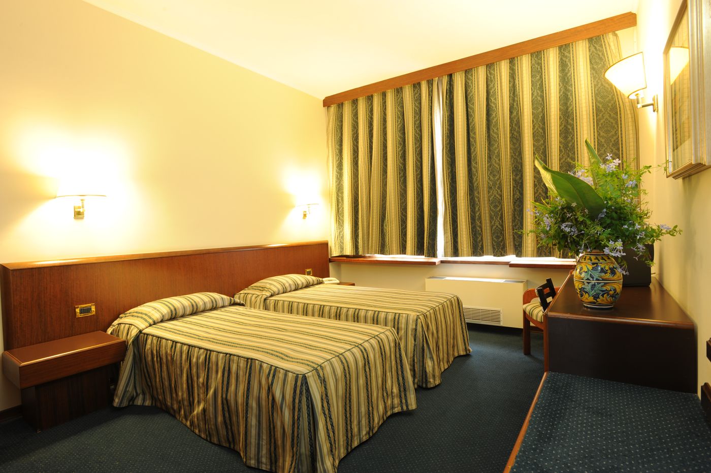 Hotel-President-Room-13