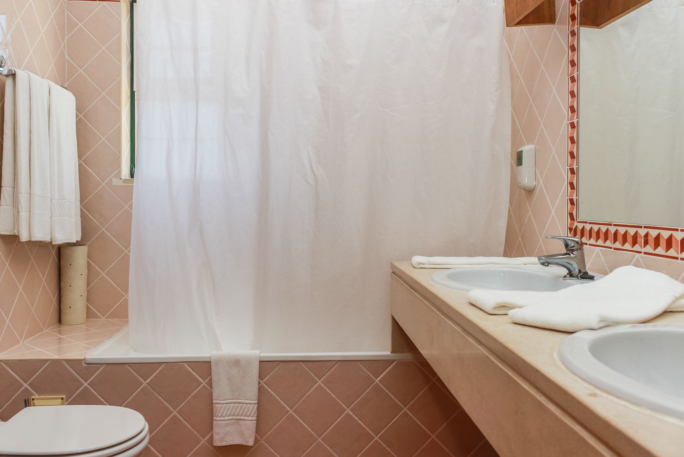 Colina-da-Lapa-Room-41