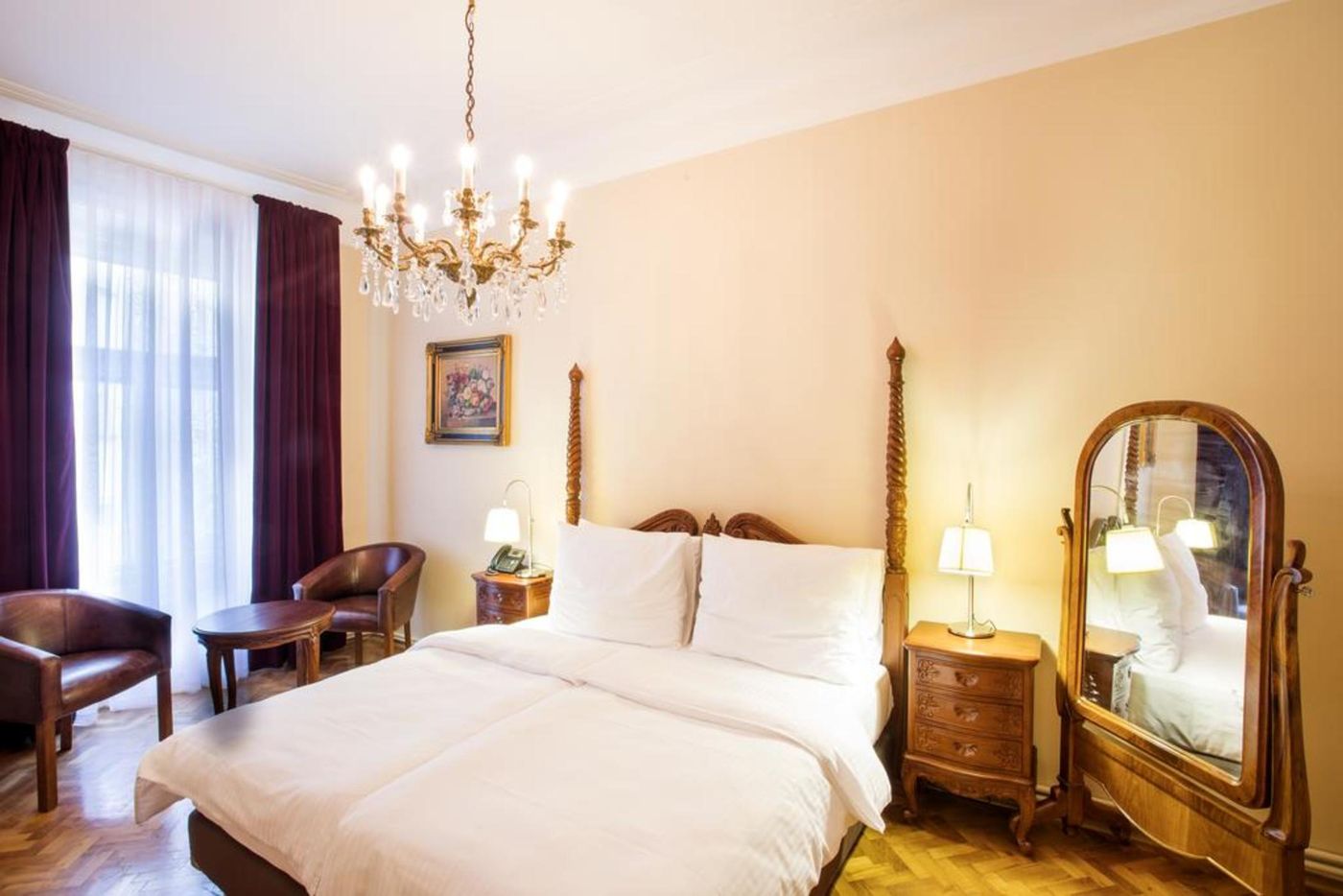 Hotel-U-Zlateho-Stromu-Prague-by-BHG-Room-41