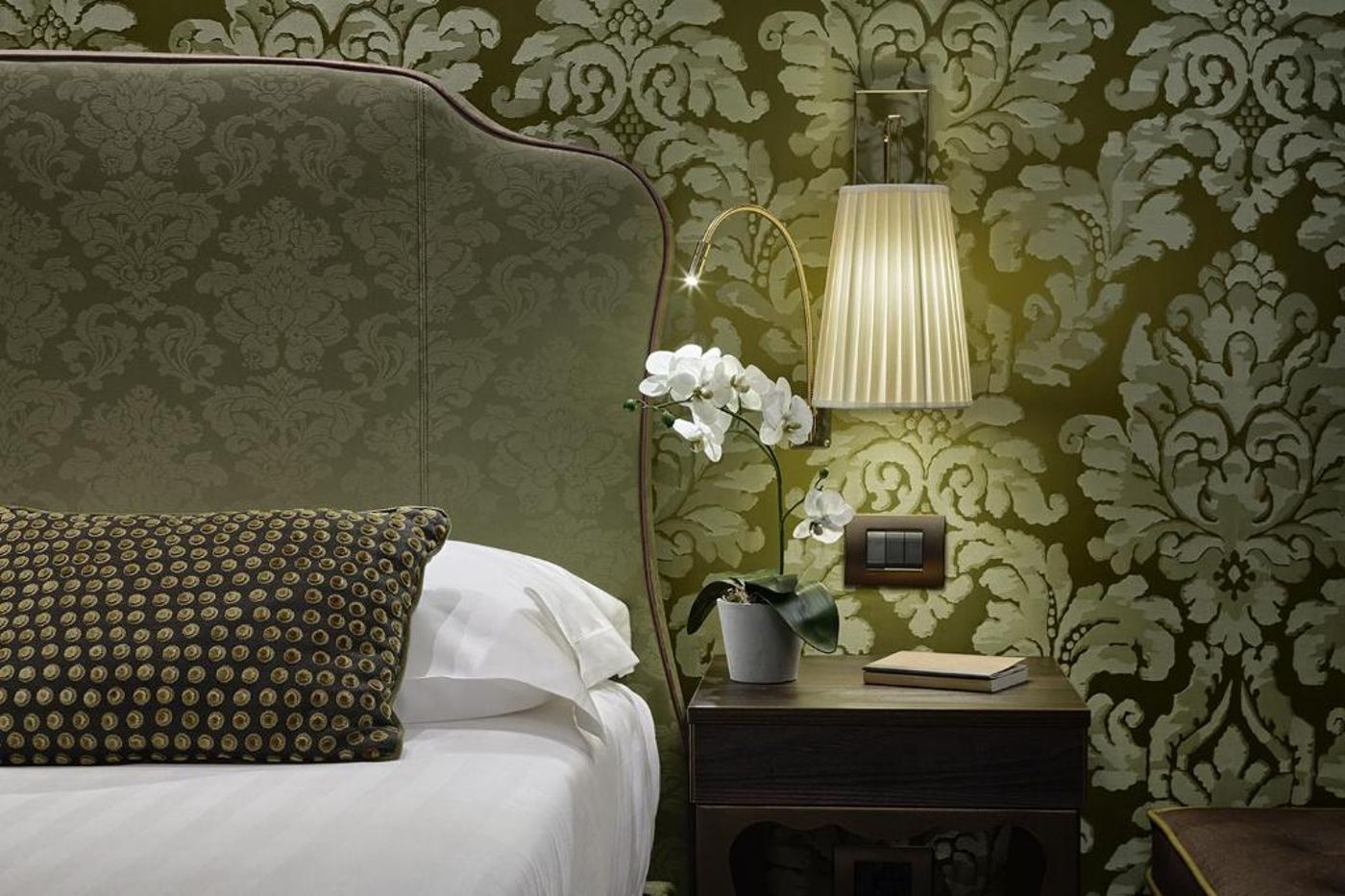 American-Dinesen-Room-28