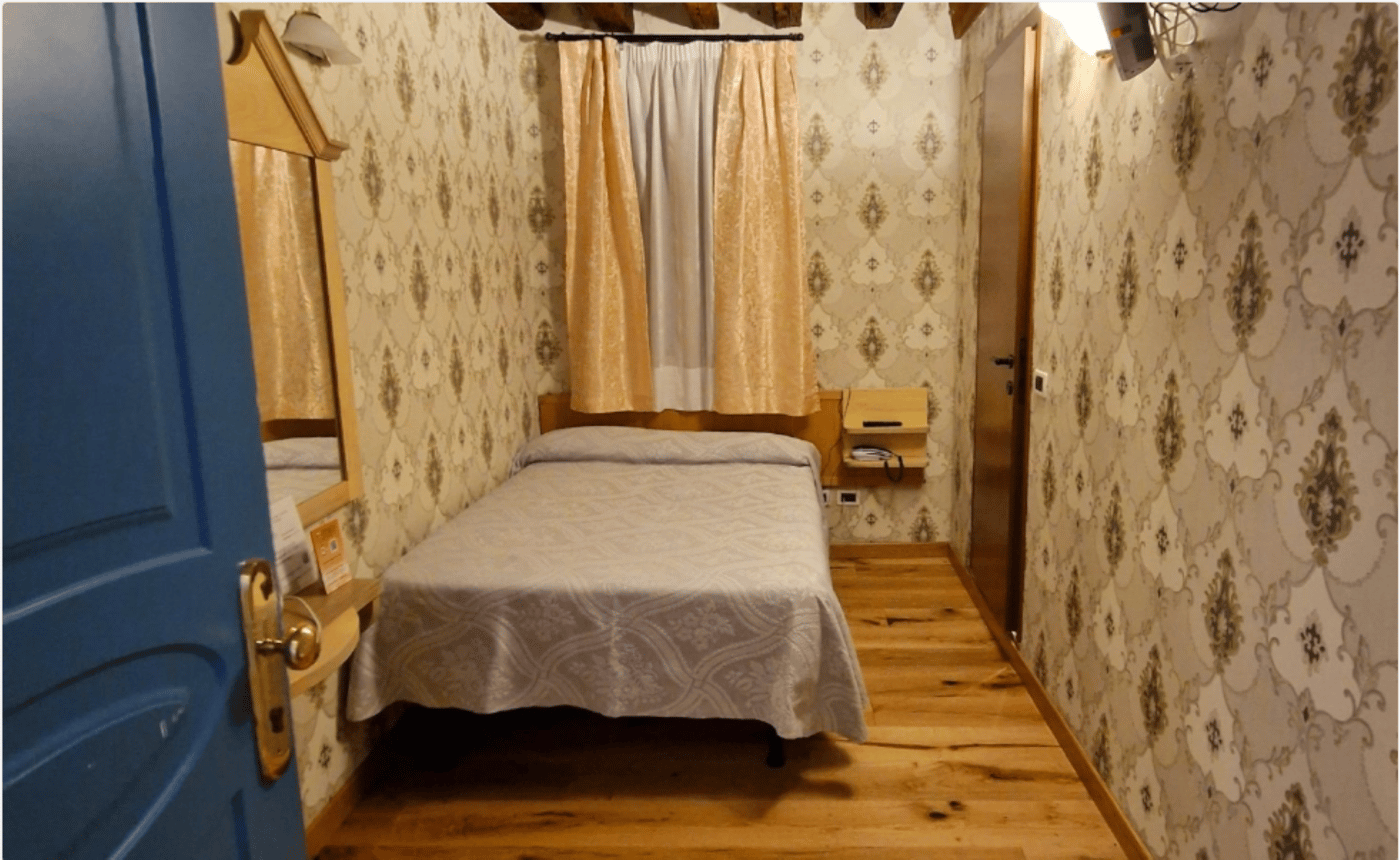 Tintoretto-Hotel-Room-28