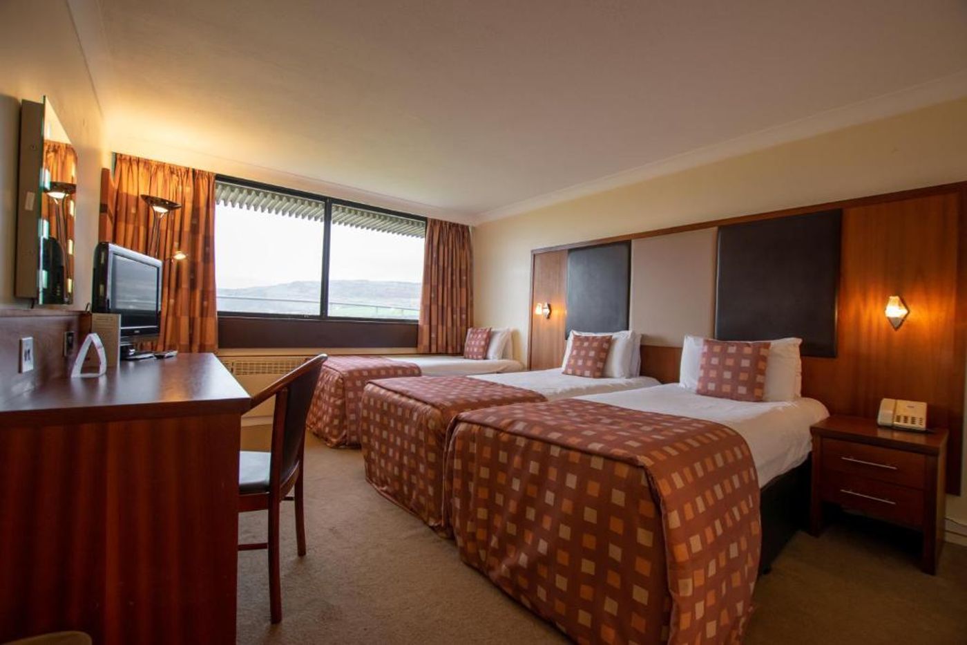 Glasgow River Hotel-United Kingdom-ERSKINE-Room-2