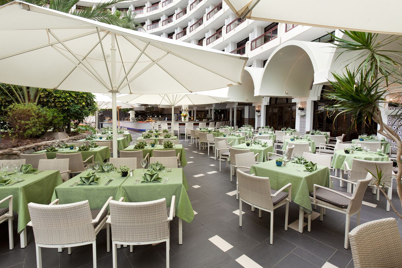 Seaside-Sandy-Beach-Hotel-Restaurant-5